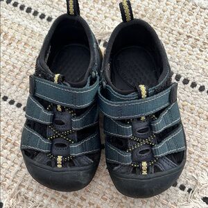 Kids Black and Yellow Sandals